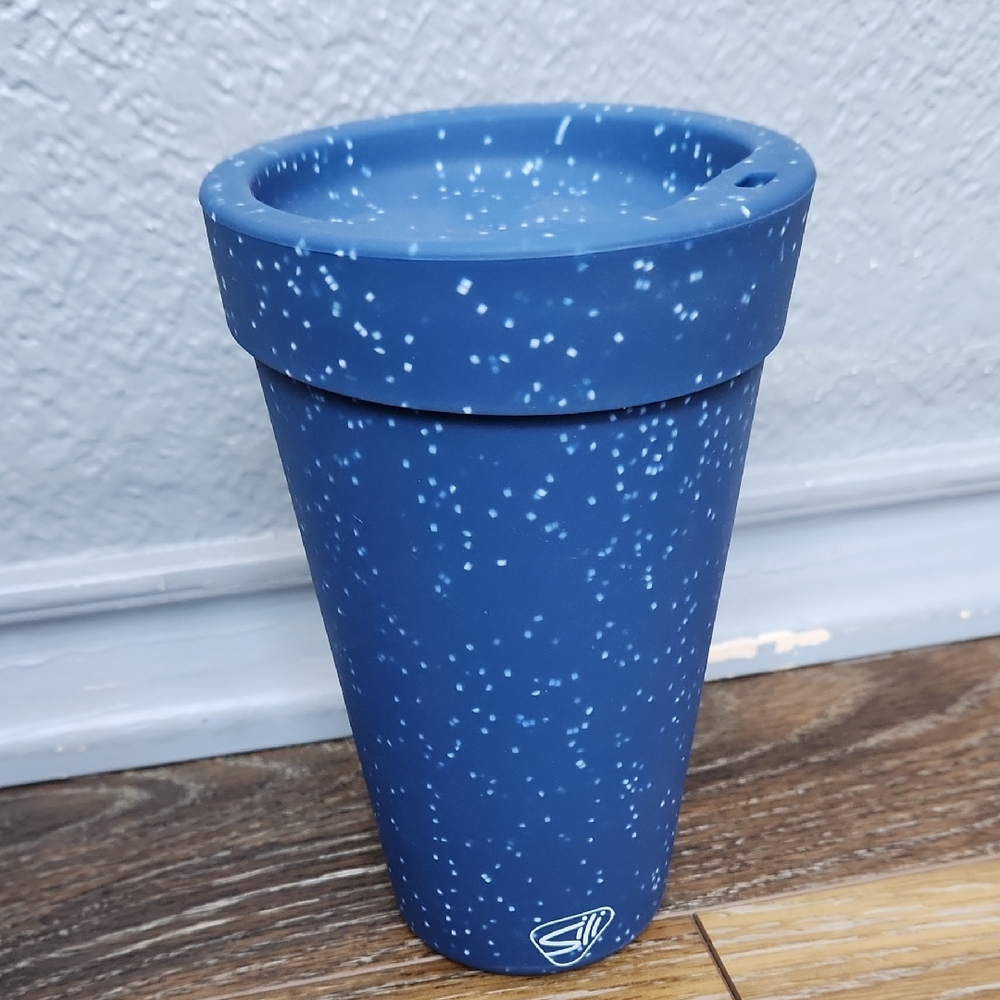 NWOT Silipint 16 oz Coffee Tumbler Pint Blue Speckle